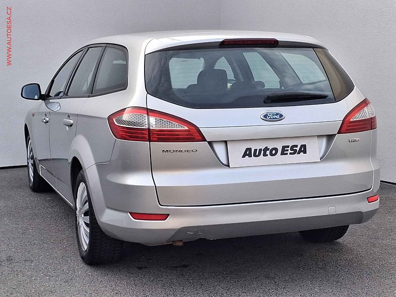 Ford Mondeo (2007) 2.0 TDCi, Aut.klima - fotka 6 z 16