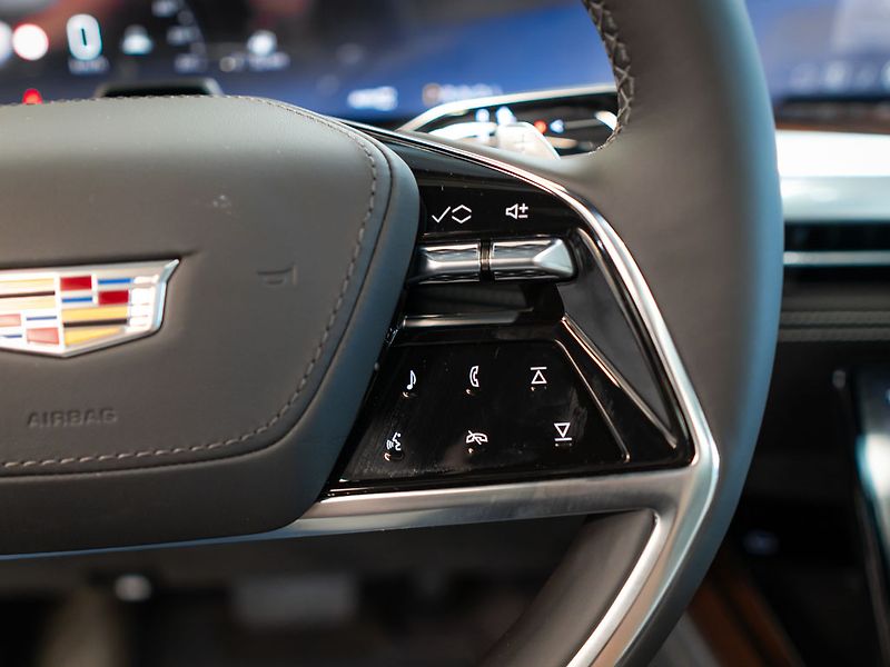 Cadillac Escalade (2026) 6.2 ESV Sport Platinum 2026 - fotka 23 z 50
