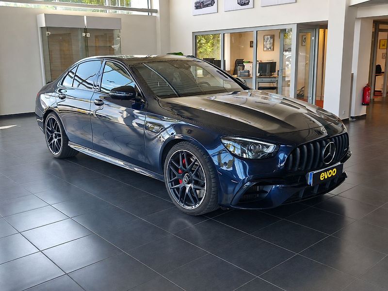 Mercedes-Benz Třídy E 4MATIC PERFORMENS - fotka 3 z 24