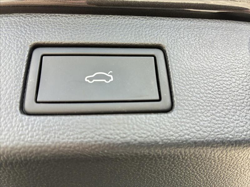 Volkswagen Arteon 2,0 TSI 206 KW,R-LINE,KŮŽE - fotka 18 z 31