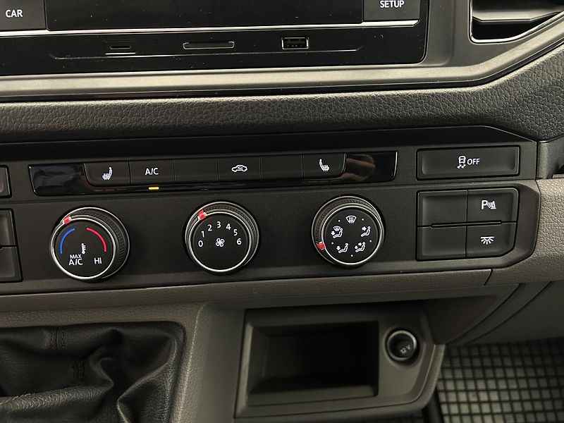 Volkswagen Crafter 2.0 TDI L2H3 - fotka 11 z 21