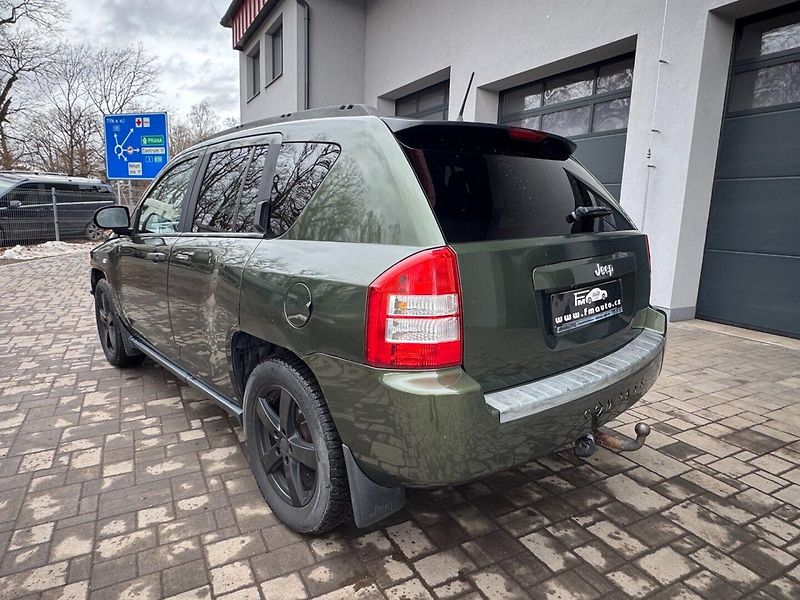 Jeep Compass (2007) 2.0 CRDi, 4x4 - fotka 7 z 25