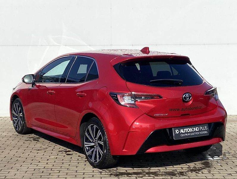 Toyota Corolla 1.2 TURBO 85kW Style TECH - fotka 7 z 20