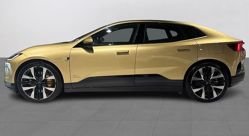 Polestar 4 Long Range AWD Performance - fotka 2 z 12