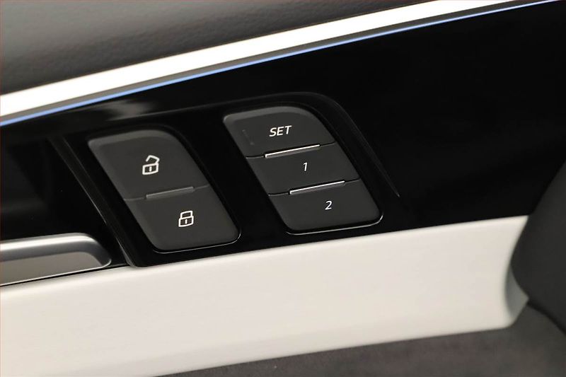 Audi A5 (2024) 40 TFSI - fotka 24 z 26