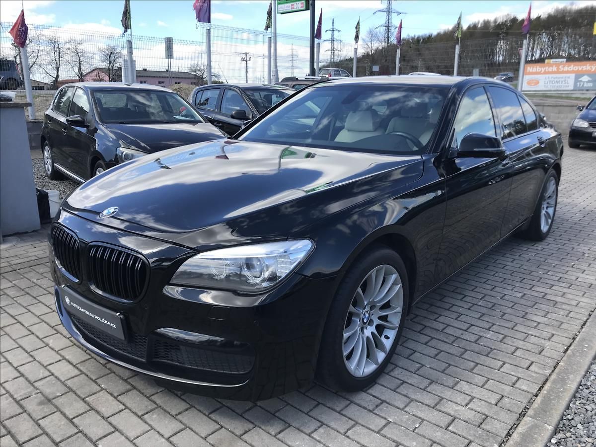 BMW Řada 7 3,0   xDrive M-paket