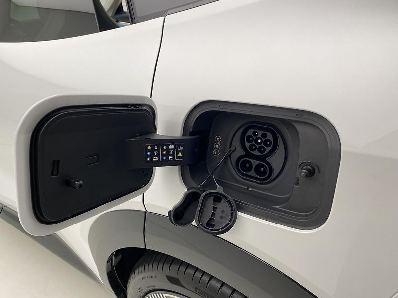 Lynk & Co 08 (2026) MORE PHEV - fotka 104 z 108