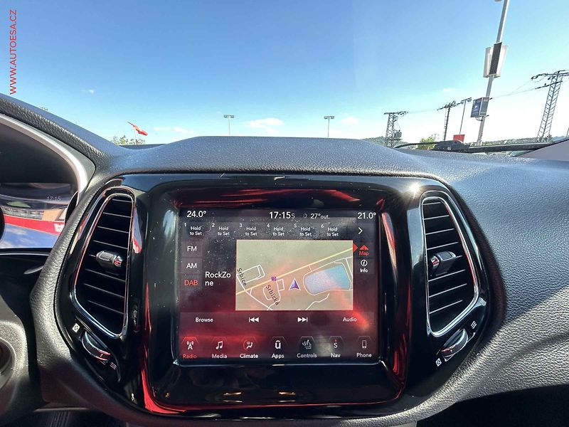Jeep Compass (2017) 1.4 MultiAir 4x4, AT - fotka 16 z 18