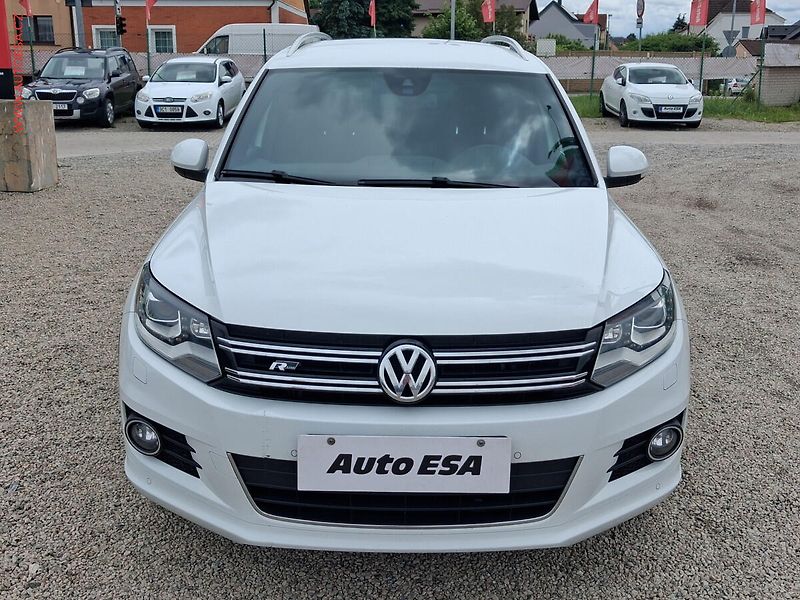 Volkswagen Tiguan (2014) 2.0TDi 4x4, DSG, park. kamera - fotka 2 z 25
