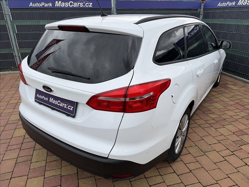 Ford Focus 1.5 TDCi Business - fotka 5 z 18