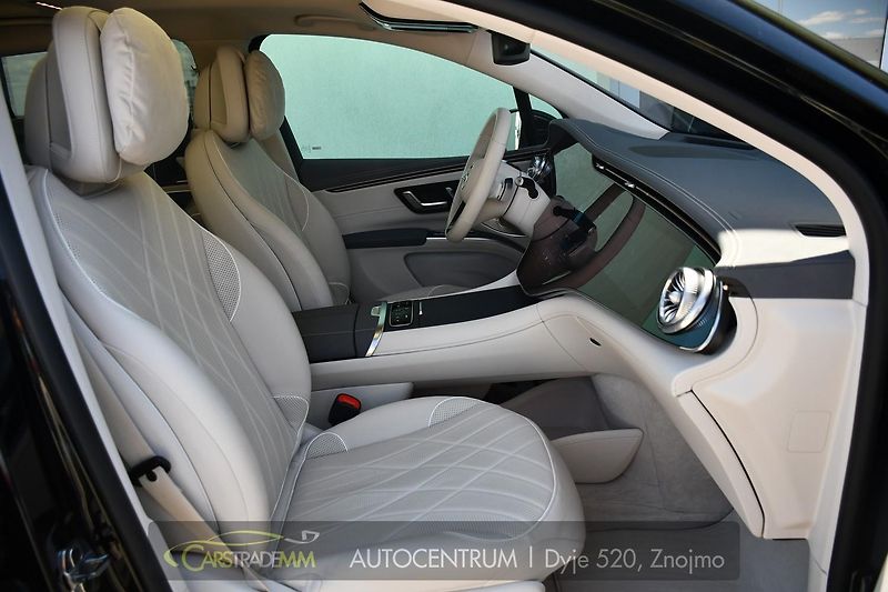 Mercedes-Benz EQS 450 4MATIC AMG HYPERSCREEN - fotka 13 z 63