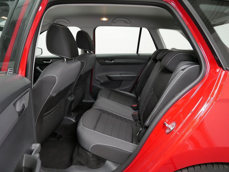 Škoda Fabia - fotka 14 z 28