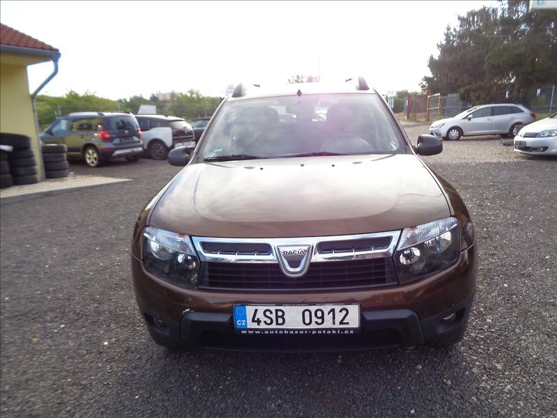 Dacia Duster 1,6 - fotka 8 z 15