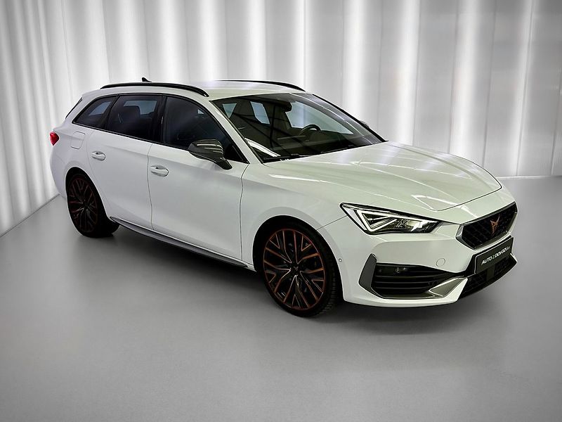 Cupra Leon 2.0 TSI 228KW DSG 4WD, LED, AC - fotka 4 z 37
