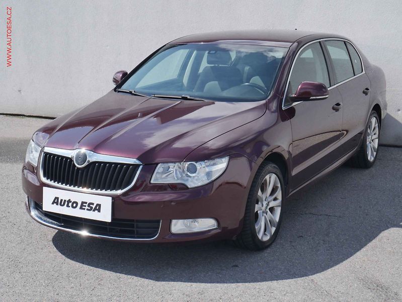 Škoda Superb (2009) 1.4TSi, Ambition - fotka 3 z 12