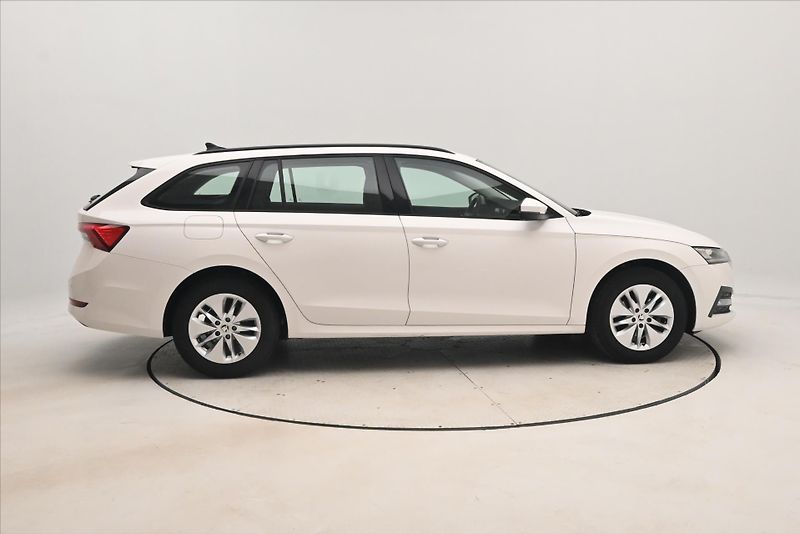 Škoda Octavia 2,0 TDI 110kW DSG Ambition Zár - fotka 4 z 29