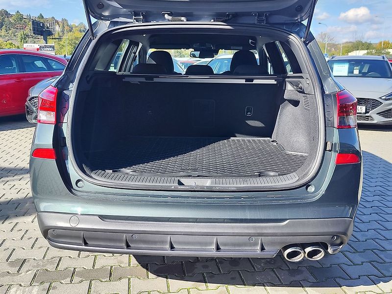Hyundai i30 1.5 T-GDI/103kW N-Line DCT - fotka 9 z 35