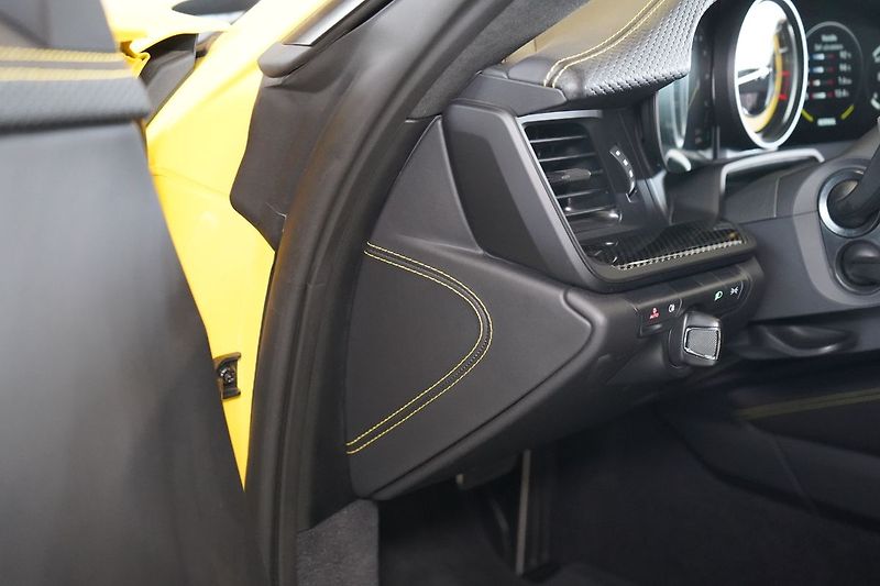 Porsche 911 GT3 Touring, Lift, Bose, PDLS - fotka 24 z 45