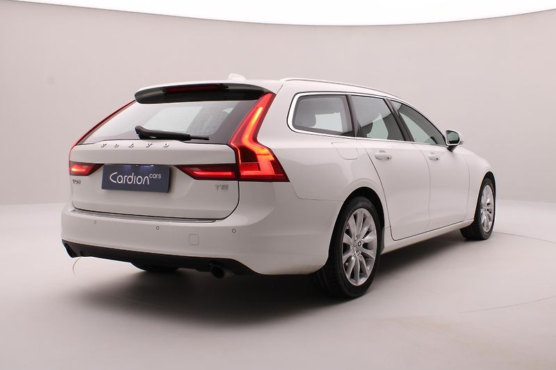 Volvo V90 T5 MOMENTUM AUT - fotka 12 z 39