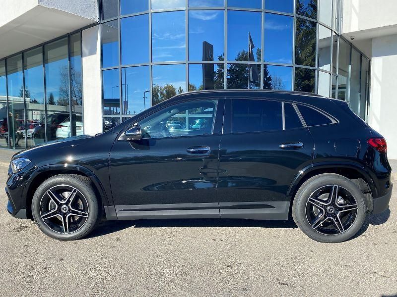 Mercedes-Benz GLA (2025) GLA 200 d 4M - fotka 3 z 9