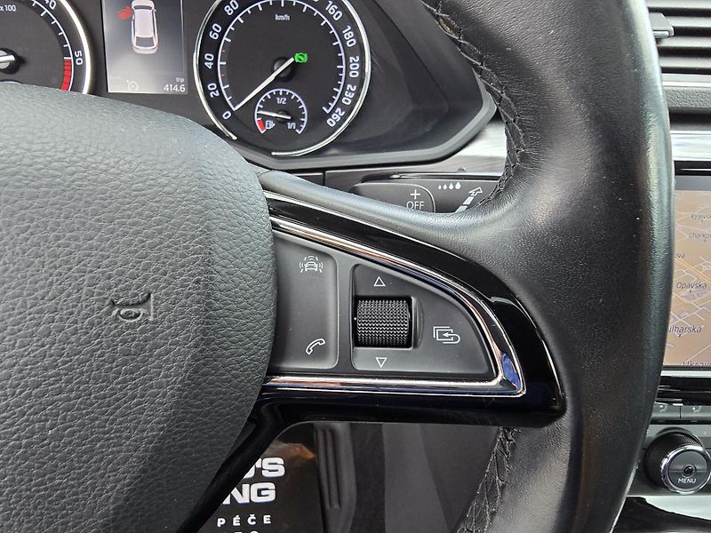 Škoda Superb 140KW DSG WEBASTO PANORAMA  - fotka 32 z 35