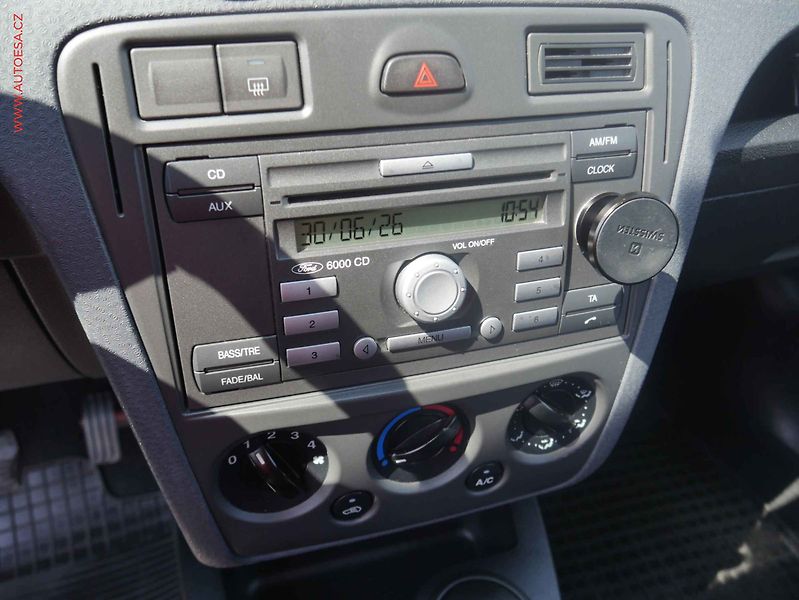 Ford Fusion (2007) 1.4TDCi, AC - fotka 11 z 13