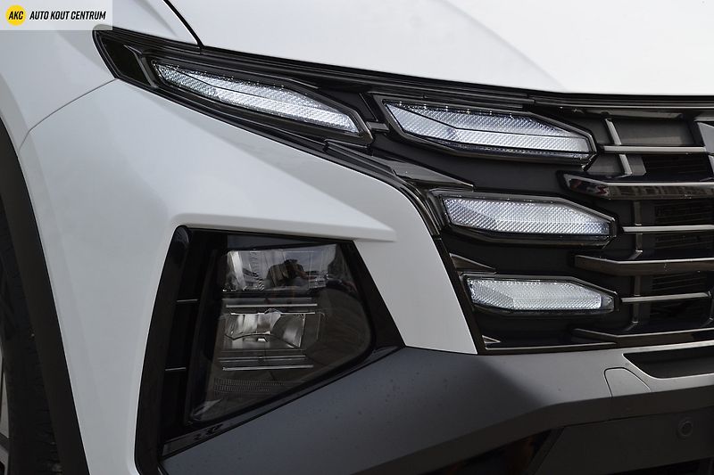 Hyundai Tucson 1.6T-GDI STYLE FL 118KW - fotka 9 z 54