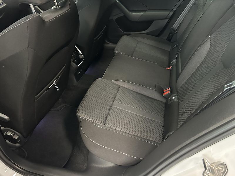 Škoda Octavia (2023) 2.0TDi DSG Style Matrix LED TZ - fotka 21 z 28