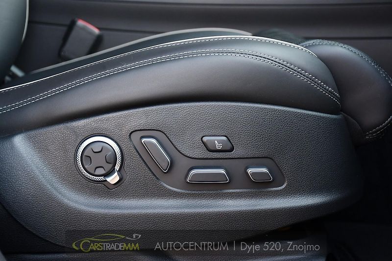 Genesis GV70 2.5T AWD AT8 LUXURY LINE - fotka 48 z 58