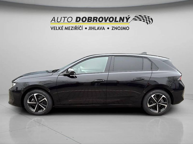 Opel Astra (2025) Edition HB 1.2 TURBO (96kW/130 - fotka 3 z 23