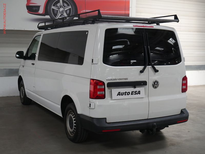 Volkswagen Transporter (2018) 2.0TDi L2 9míst, 1.maj,ČR - fotka 4 z 19