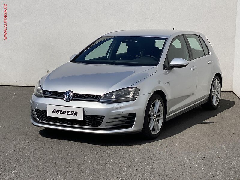 Volkswagen Golf (2013) 2.0 TDi VII, Navi, bixen - fotka 3 z 18