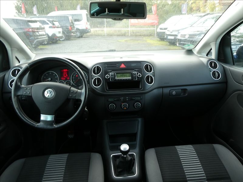 Volkswagen Golf Plus 1,4 TSi 90kW serviska - fotka 21 z 37