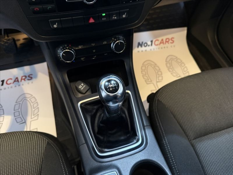 Mercedes-Benz Třídy B 1,8   CDi BI-XEN NAVI VÝHŘEV - fotka 20 z 40