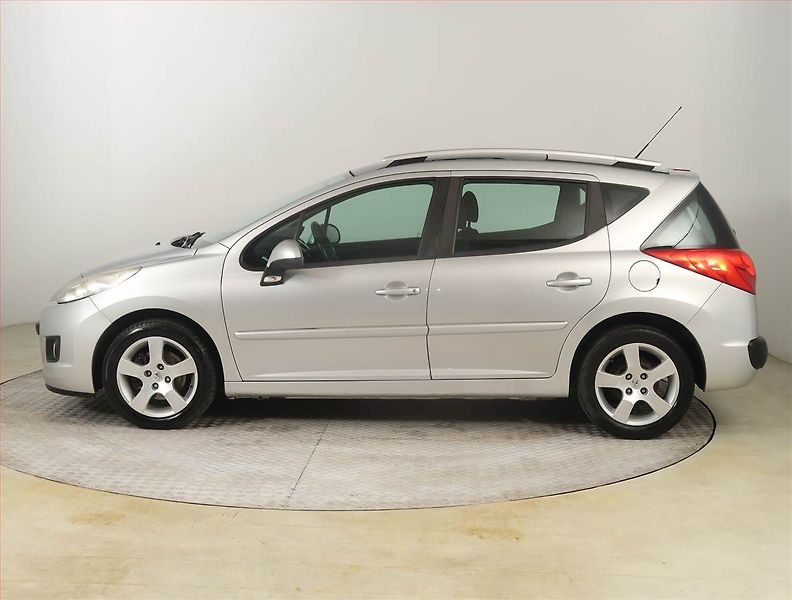 Peugeot 207 (2012) 1.6 HDi, po STK, jezdí výborně - fotka 3 z 16