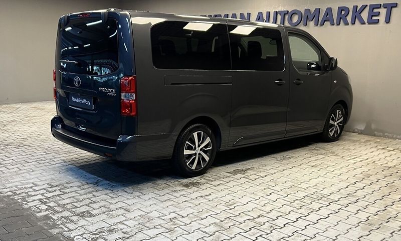 Toyota ProAce Verso L2 2.0D 8AT Family Webasto - fotka 2 z 18