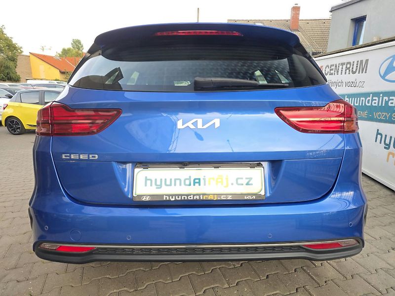 Kia Ceed 1.5-V ZÁRUCE-AUTOMAT-KAMERA - fotka 11 z 36