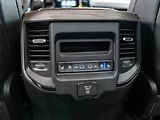 Dodge RAM (2026) 5.7 HEMI V8 Limited 2026 - náhled 43
