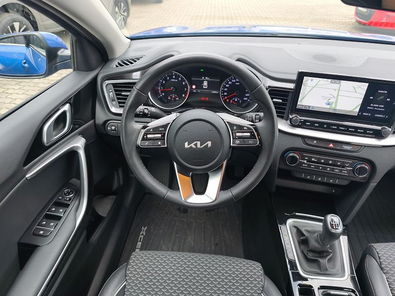 Kia XCeed 2025 1.5 T-GDi TOP MY25 - fotka 6 z 34