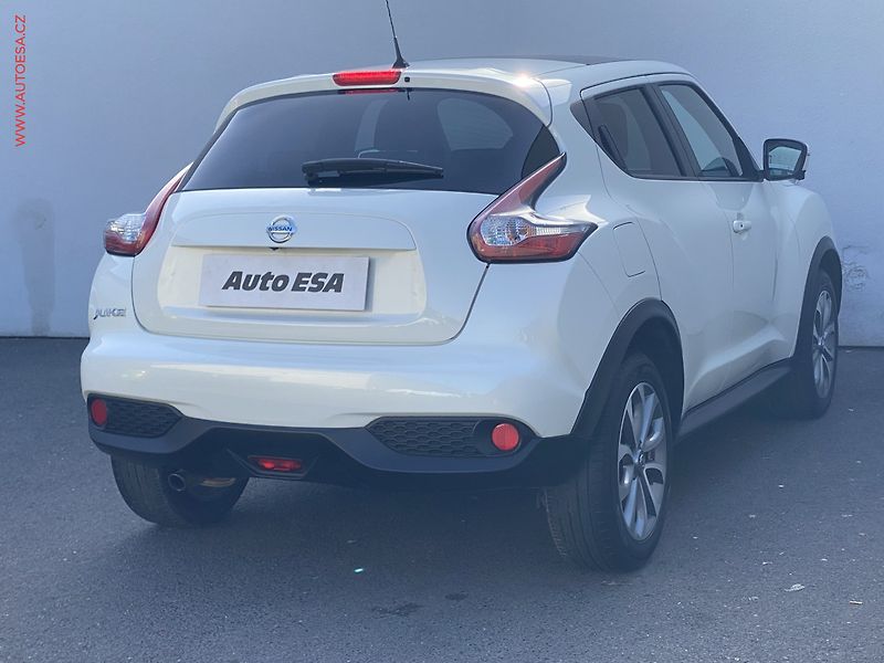 Nissan Juke (2017) 1.2 DIG-T, Tekna, panor - fotka 4 z 17