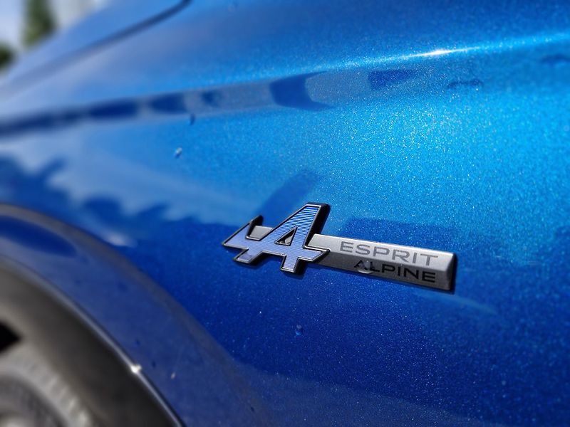 Renault Austral (2026) esprit Alpine full hybrid E-Te - fotka 6 z 15