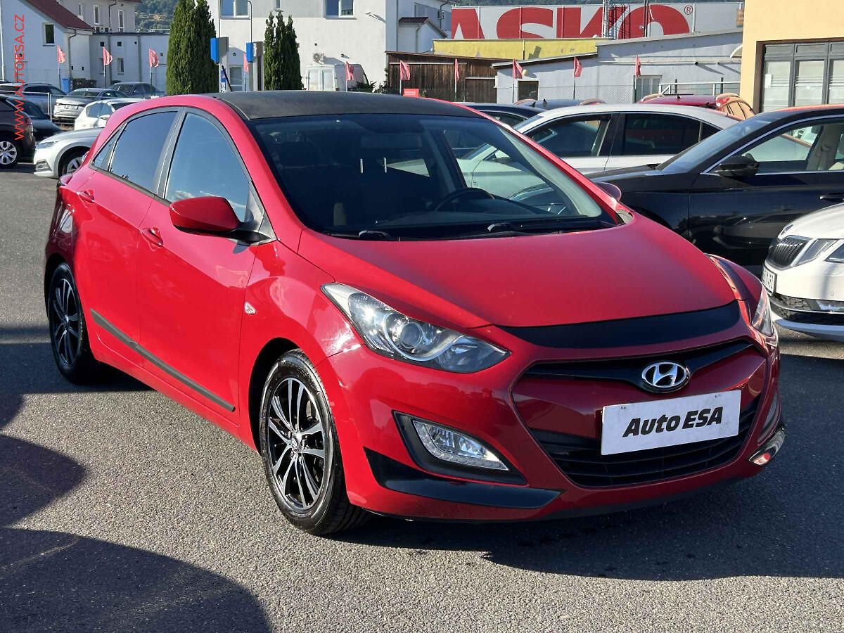 Hyundai i30 1.6CVVT, ČR, Navi, AC