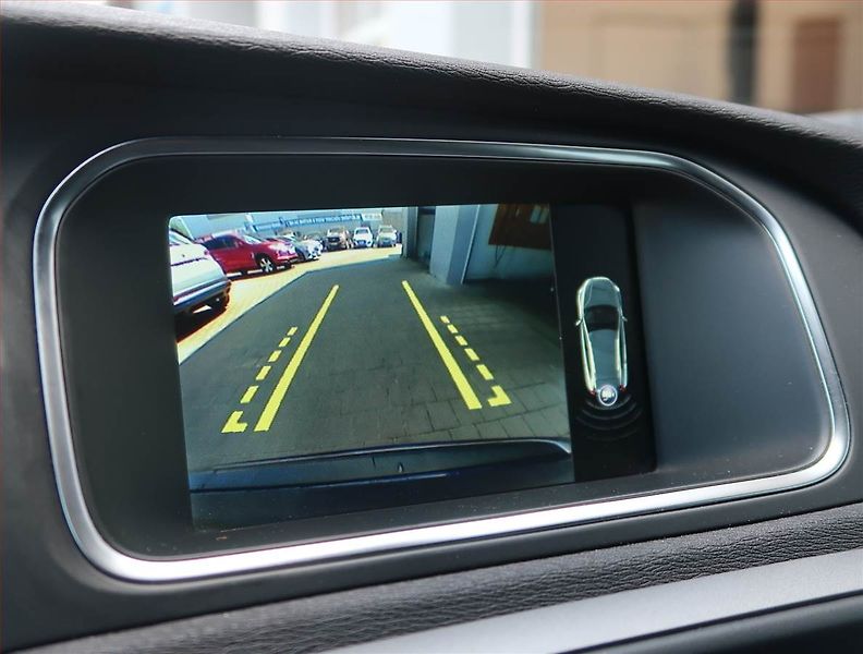 Volvo V40 (2014) 2.0 T4 AWD, 4X4, Automat - fotka 16 z 16