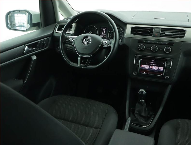Volkswagen Caddy (2017) 2.0 TDI, 7Míst - fotka 7 z 18