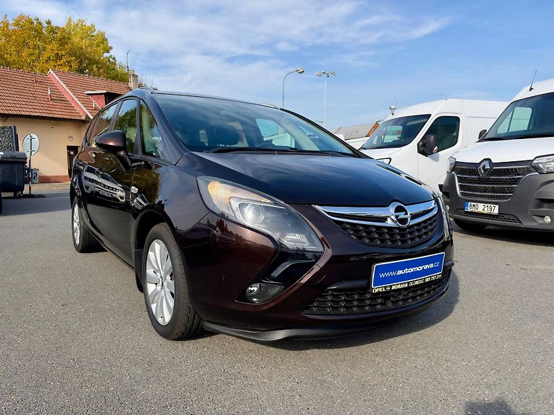 Opel Zafira (2012) 1.4T - 1.Majitel - CZ - fotka 3 z 22