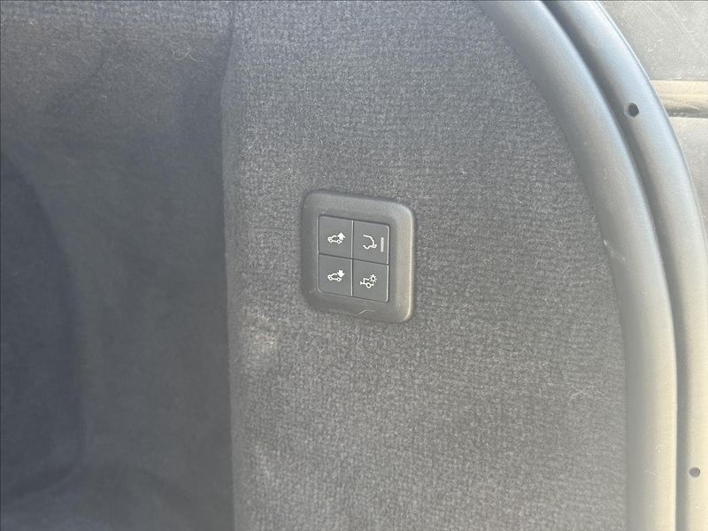 Land Rover Range Rover Sport 5,0 P525 V8 AUTOBIOGRAPHY ČR - fotka 31 z 36