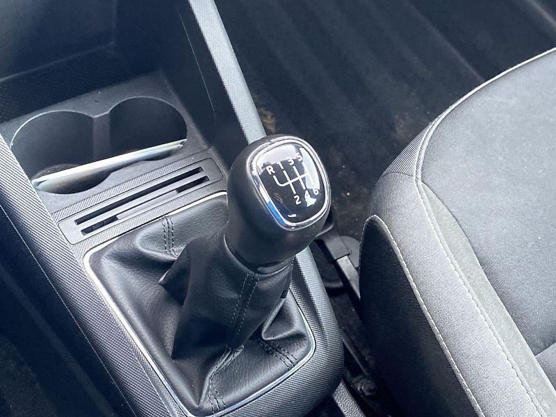 Škoda Fabia (2019) 1.0 TSI Style - fotka 12 z 31