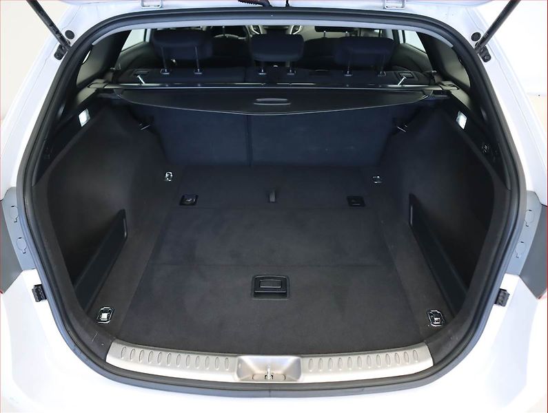 Hyundai i40 (2013) 1.7 CRDi, Automat, Navi - fotka 14 z 20