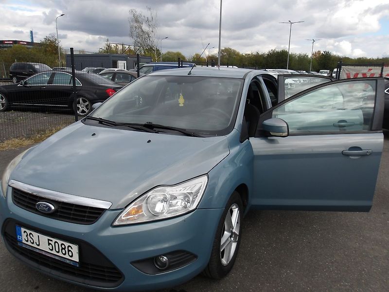 Ford Focus 2,0TDCi 100kW - fotka 14 z 37