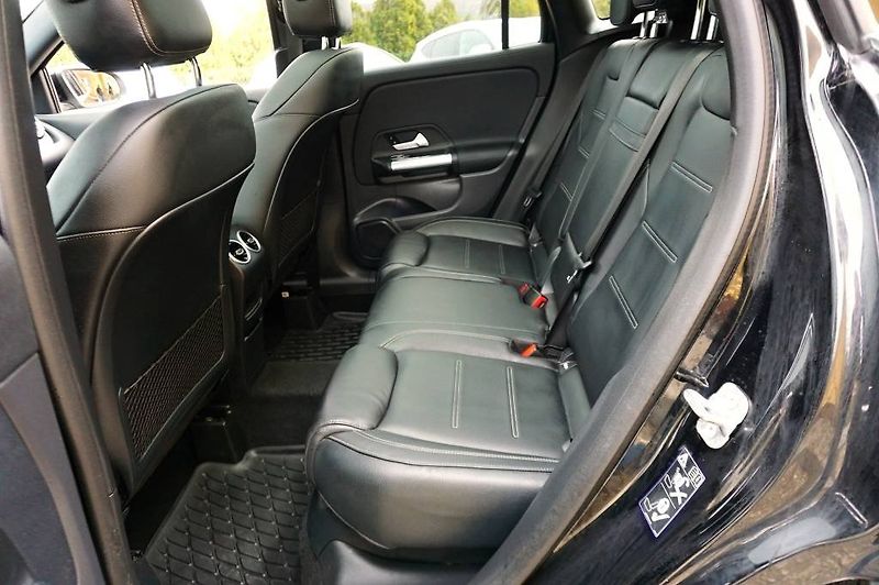 Mercedes-Benz GLA (2023) 4 MATIC 250 165 kW - fotka 25 z 54
